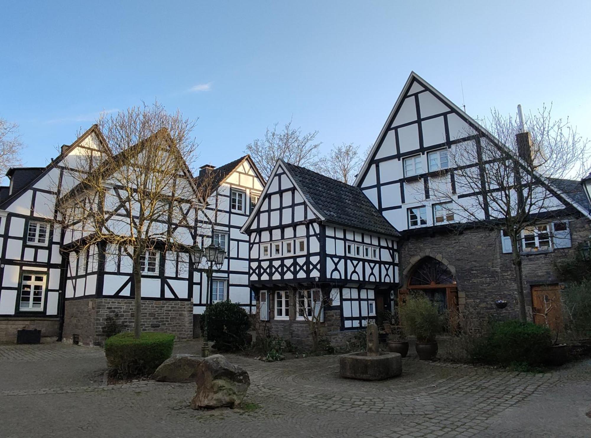 ホテル Fuenf Giebel Eck In Der Freiheit Am Ruhrtalradweg ヴェター エクステリア 写真