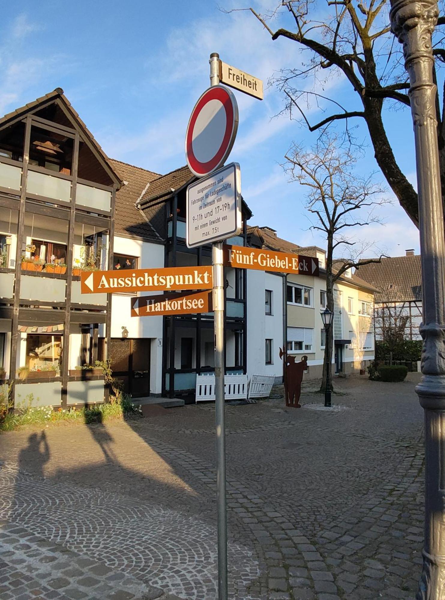 ホテル Fuenf Giebel Eck In Der Freiheit Am Ruhrtalradweg ヴェター エクステリア 写真